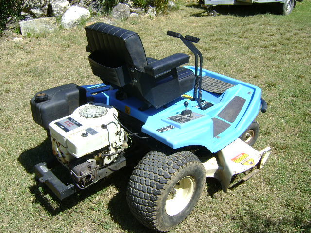 Tondeuse auto port� 750 Mirepoix-sur-Tarn (31)