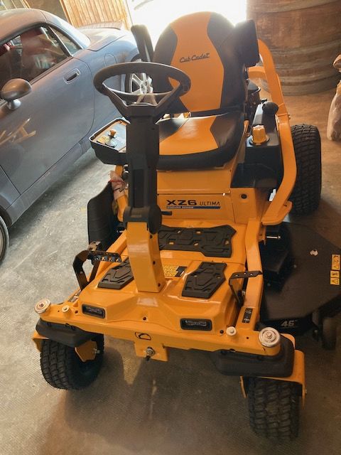 
Tondeuse autoport�e, CUB CADET 
6000 Bonrepos-Riquet (31)