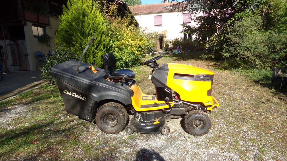 TONDEUSE AUTOPORTEE 3000 Moumoulous (65)