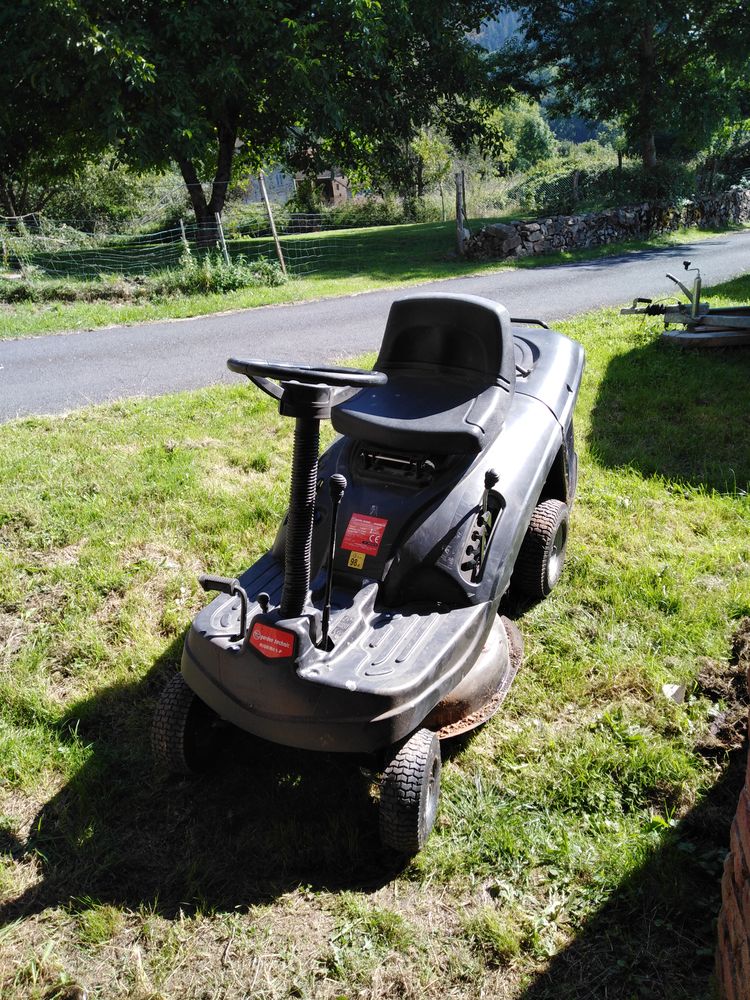 Tondeuse autoport�e 850 Saint-Didier-sur-Doulon (43)