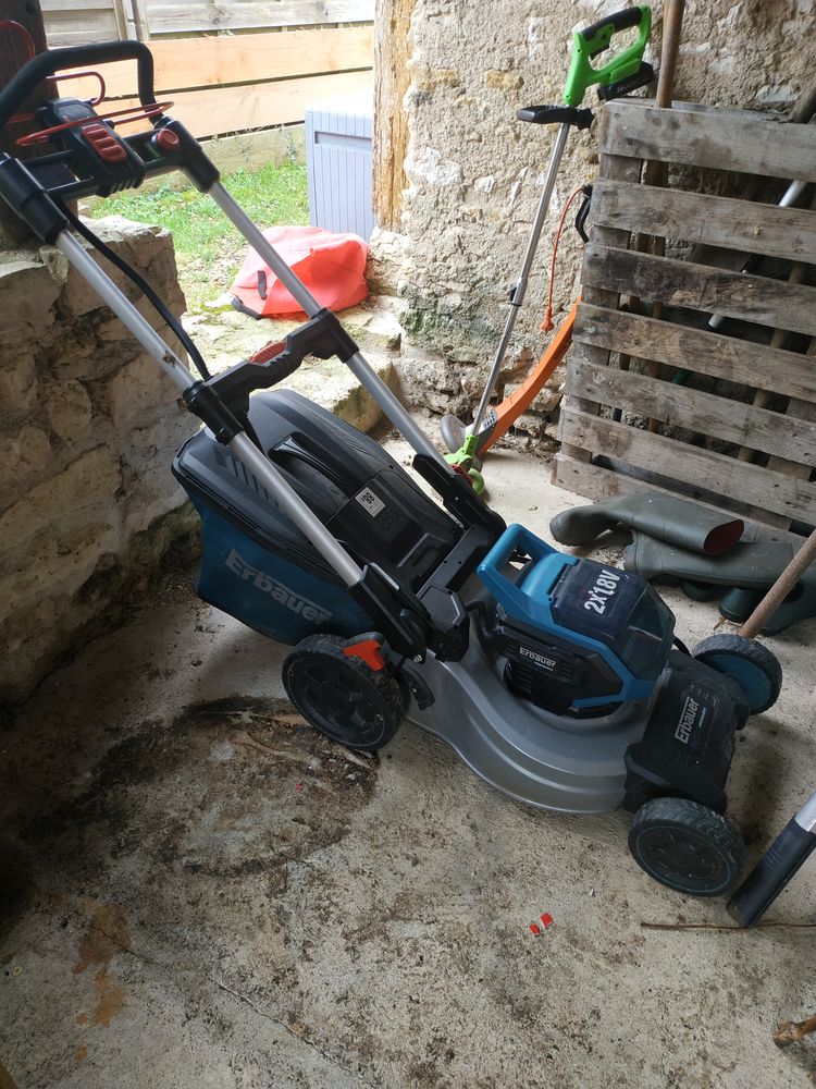 Tondeuse � batterie 250 Chapelon (45)