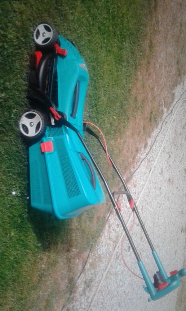 tondeuse �lectrique  Bosch ARM34 65 Lachaux (63)