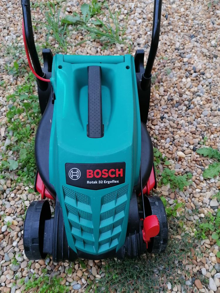 TONDEUSE ELECTRIQUE BOSH ROTAK 32 50 Rognac (13)