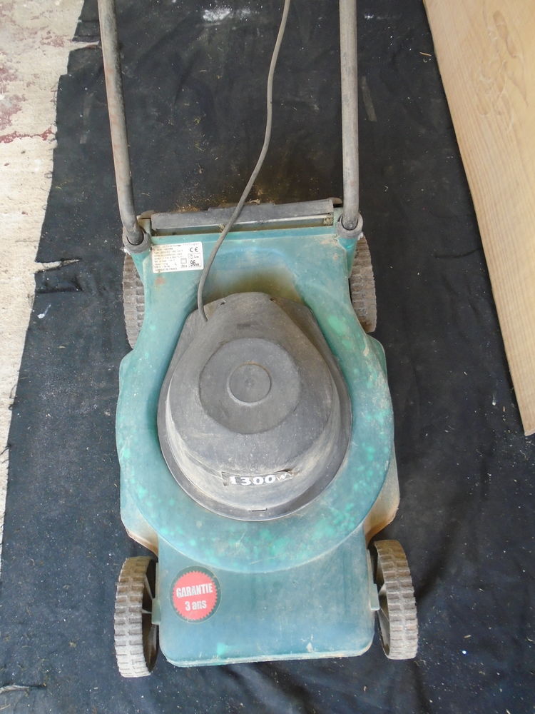 tondeuse �lectrique 40 Lu�on (85)