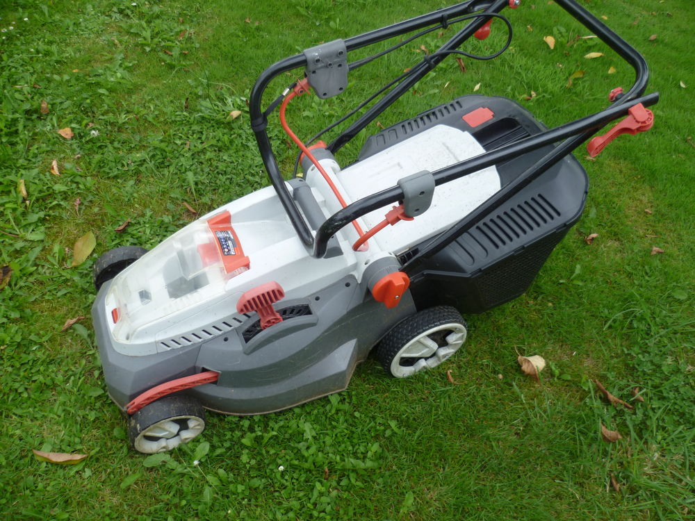  tondeuse gazon sur batterie 200 Oloron-Sainte-Marie (64)