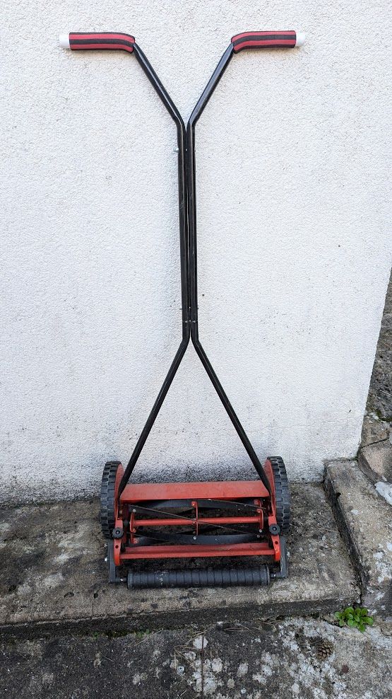 Tondeuse gazon � main neuve 30 Dijon (21)