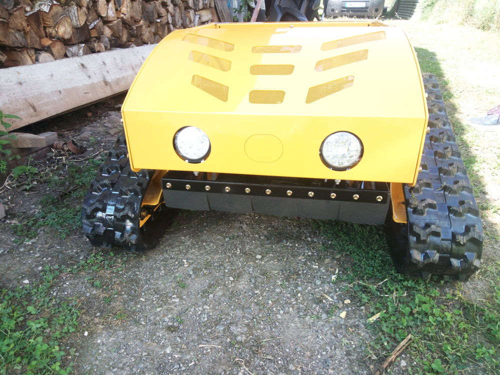 Tondeuse a gazon t�l�command�e hybride 3150 Presle (73)