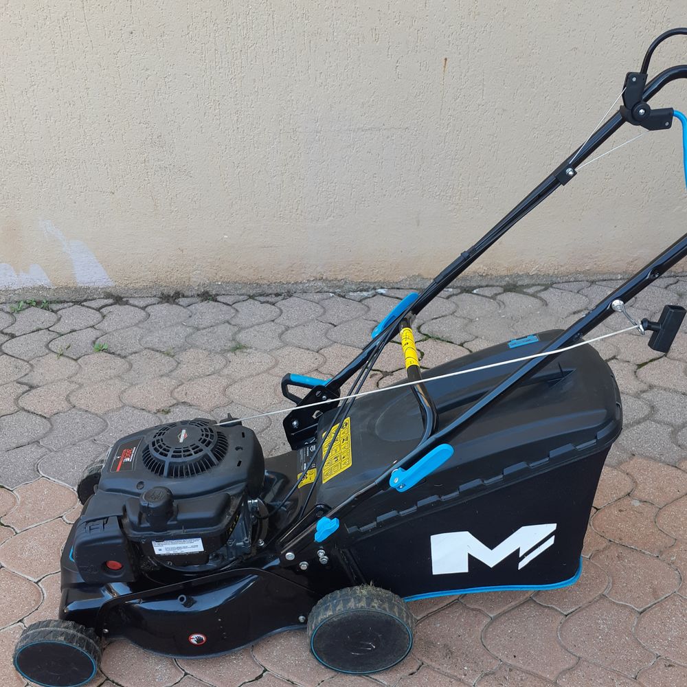 Tondeuse gazon 250 Villefontaine (38)