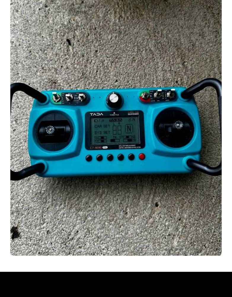 Tondeuse radiocommand�e, robot de tonte 2150 Laplume (47)