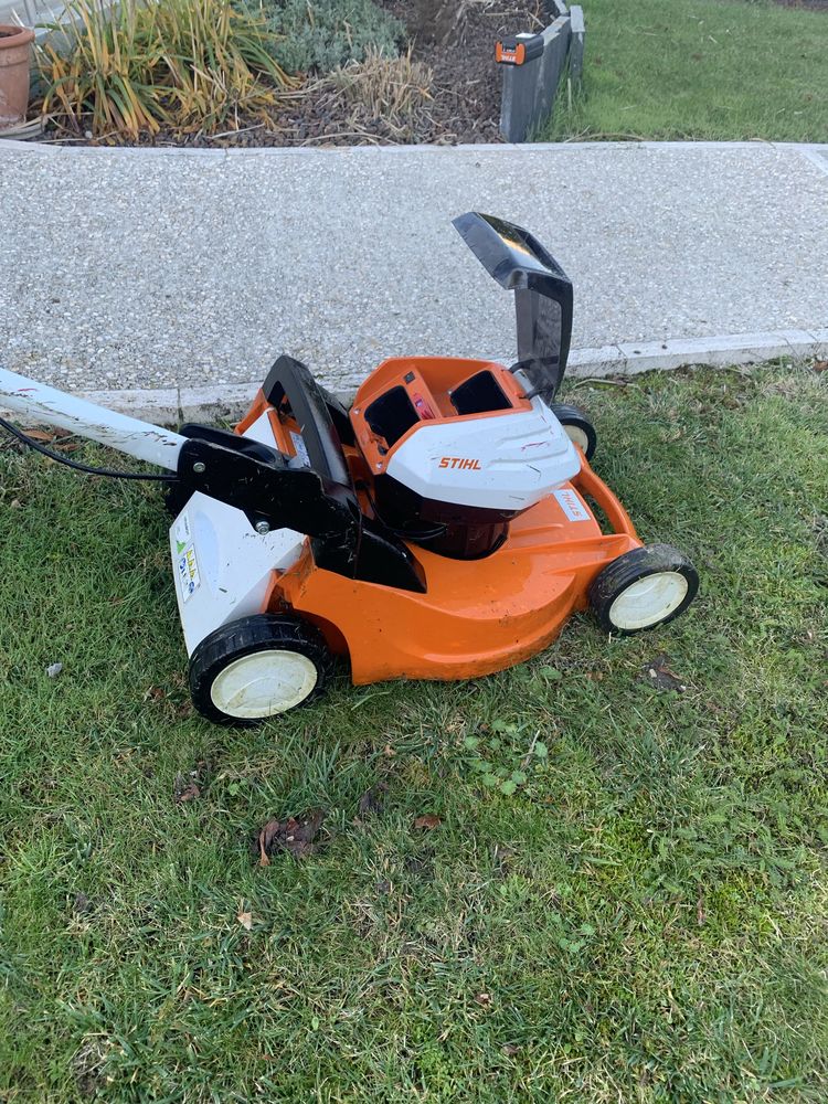 Tondeuse stilh �  batterie 600 Onzain (41)