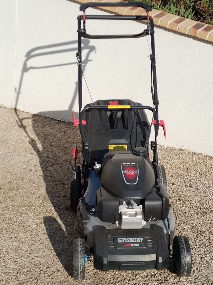 Tondeuse thermique Eurbauer servi quelques heures 220 Boissise-le-Roi (77)