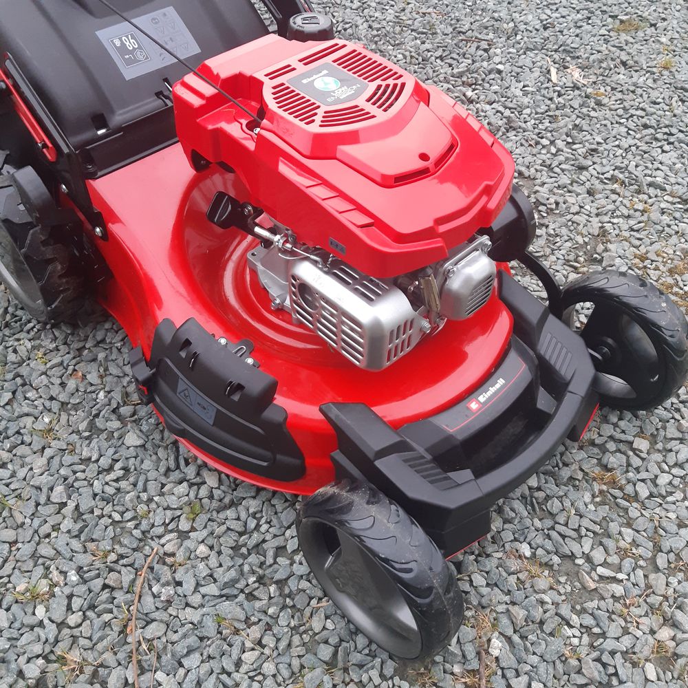 TONDEUSE THERMIQUE 51 cm neuf 260 Blain (44)