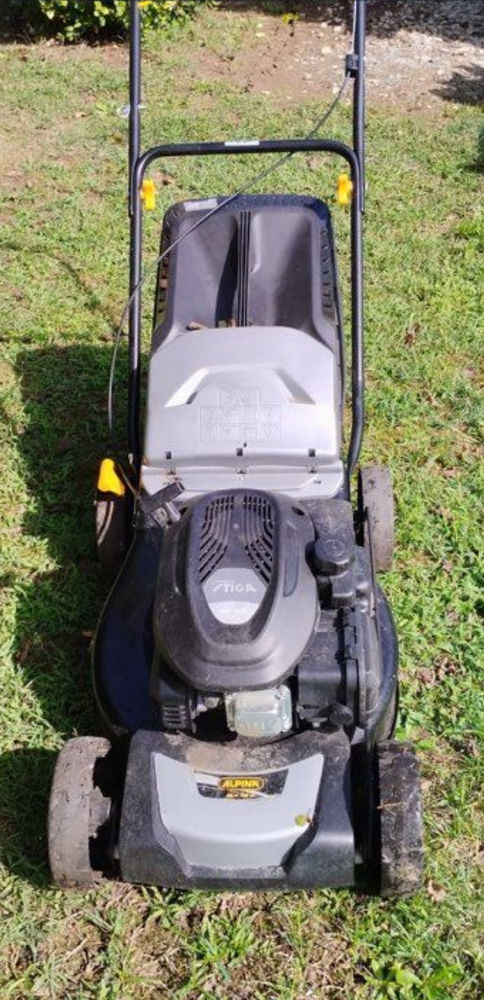 Tondeuse thermique pouss�e 50 Chevroux (01)