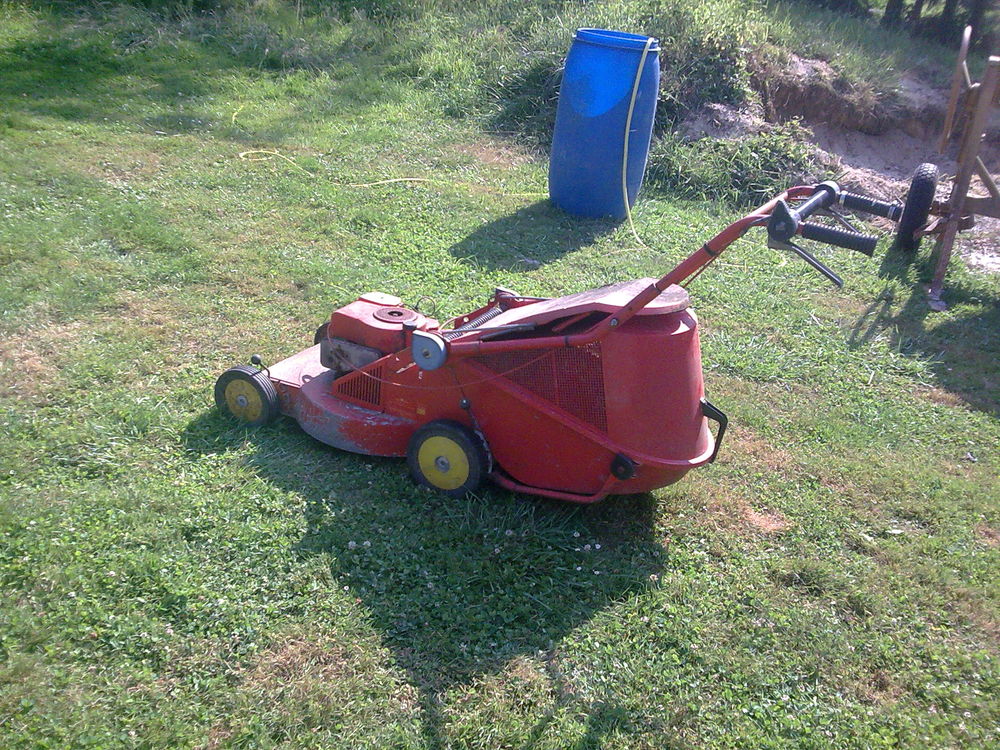 tondeuse thermique  tract�e 210 Cernoy (60)