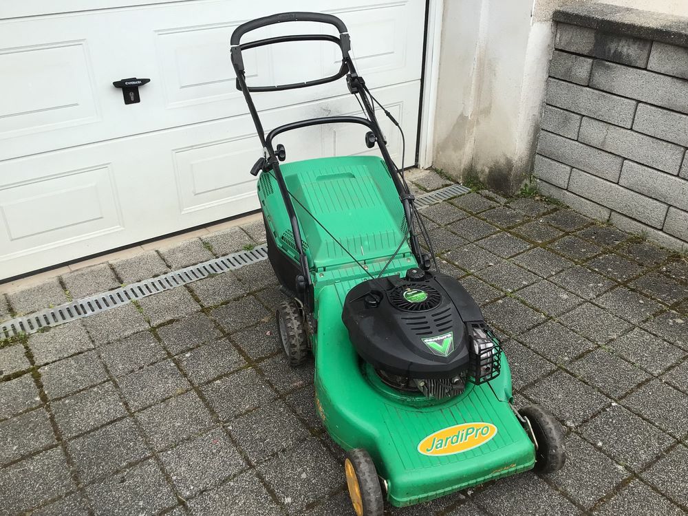 Tondeuse thermique 100 Hombourg-Haut (57)