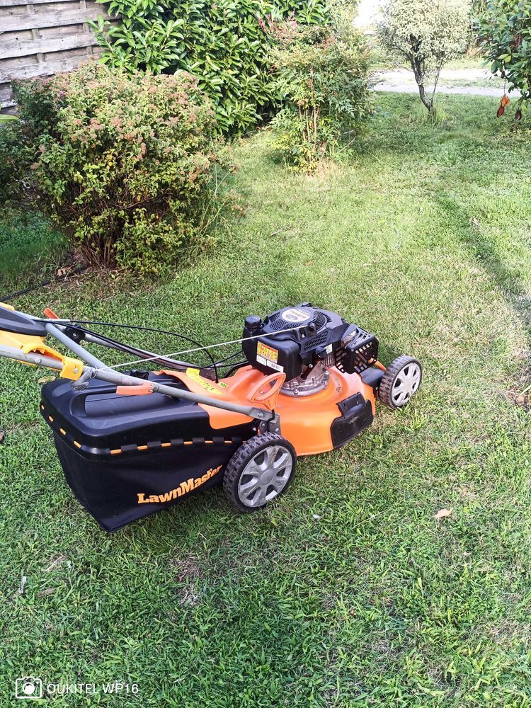 tondeuse thermique 260 Eysines (33)