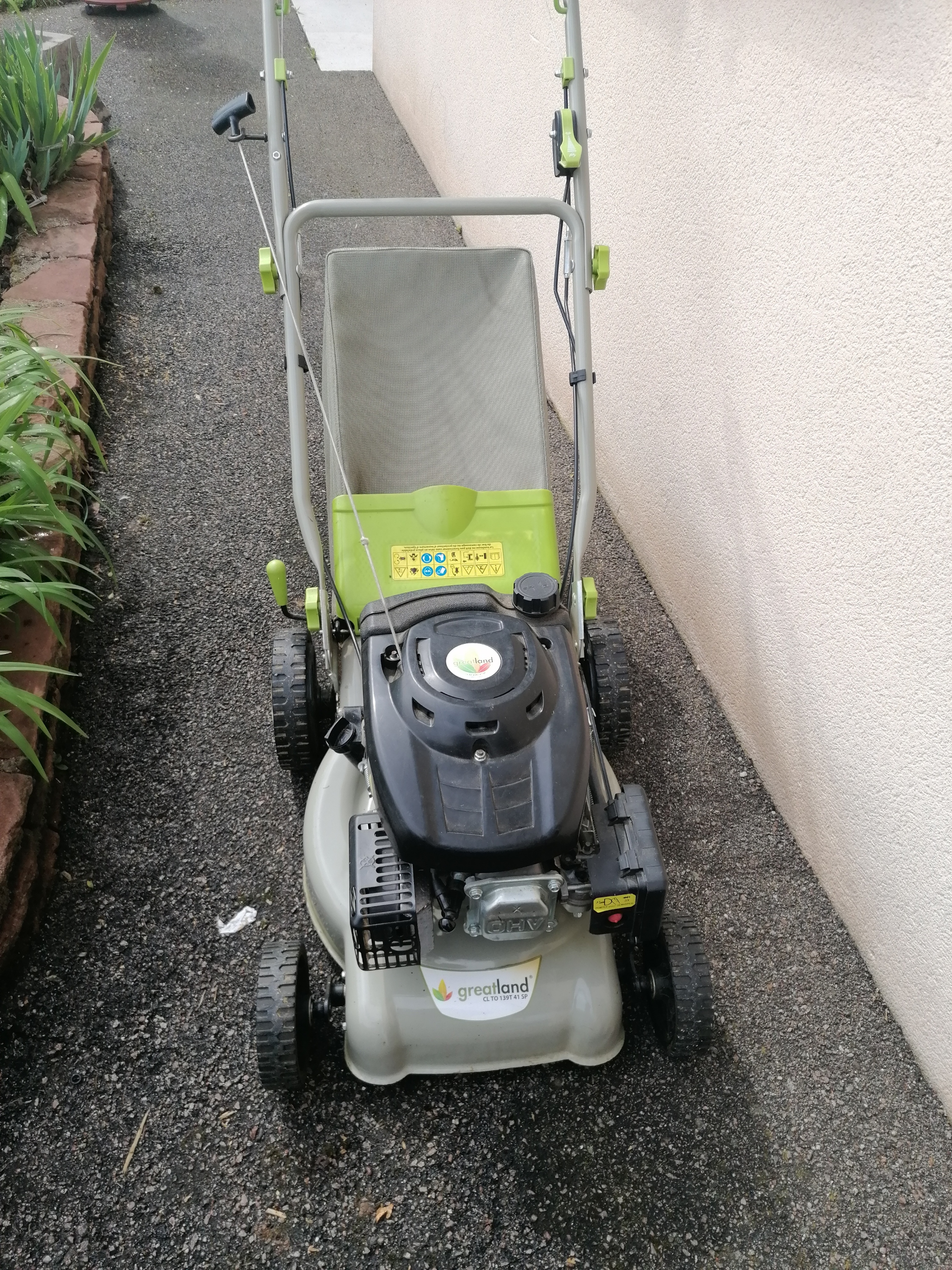 Tondeuse tract�e r�cente impeccable 0 La Salle (88)