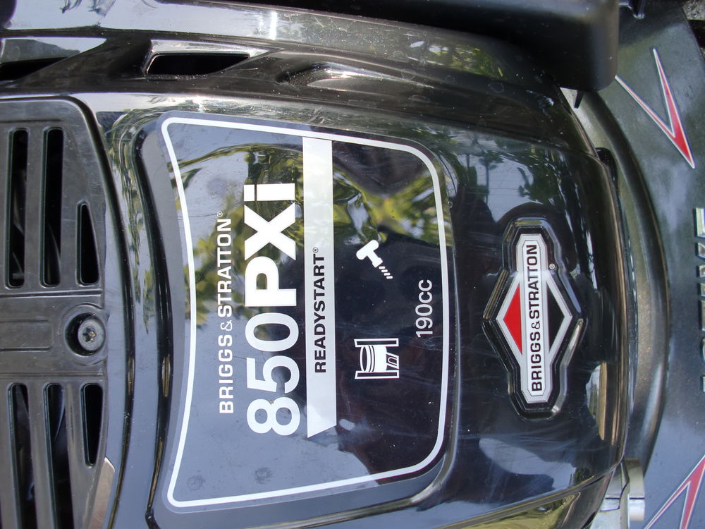 tondeuse 900 Beaulieu-l�s-Loches (37)