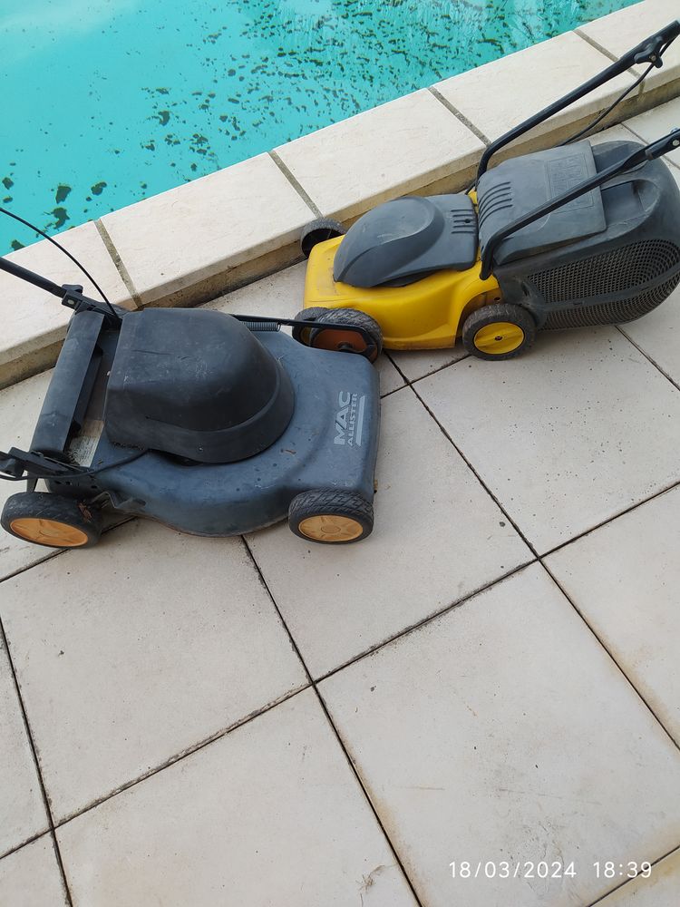 2 Tondeuses � gazon �lectriques 50 Villeneuve-l�s-B�ziers (34)