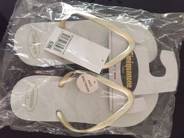 Tongs dor�es anti-bact�riennes de marque fran�aise 18 Vitry-sur-Seine (94)