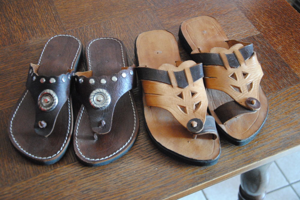 Tongs Neuves 5 Cl�gu�rec (56)