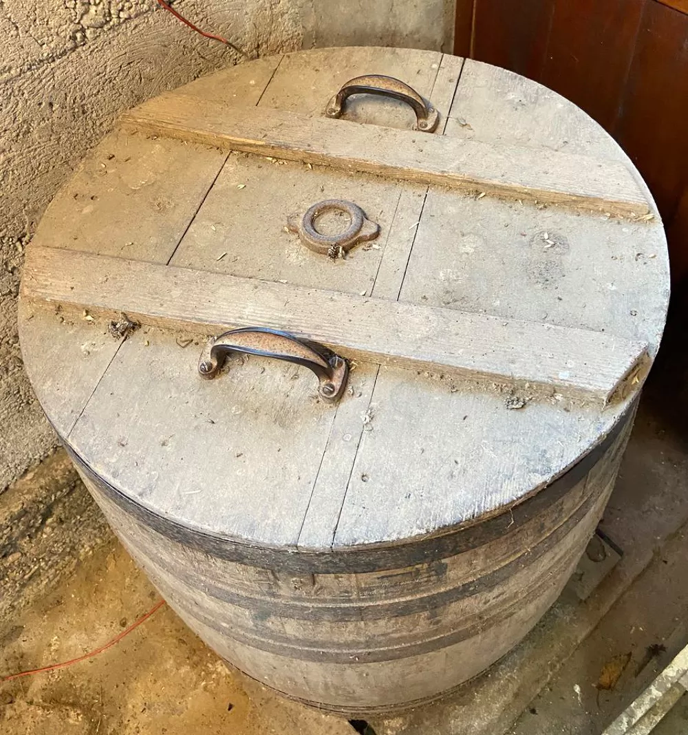 Tonneau barratte �   beurre en bois ann�es 30 20 Hochfelden (67)