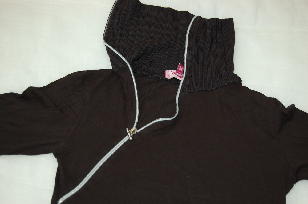 lot de 29 tops 15 Wasquehal (59)