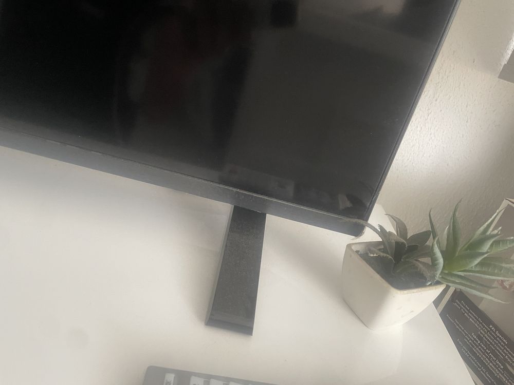 Tv Toshiba 127cm neuve urgente vendu moiti� prix 230 Nimes (30)