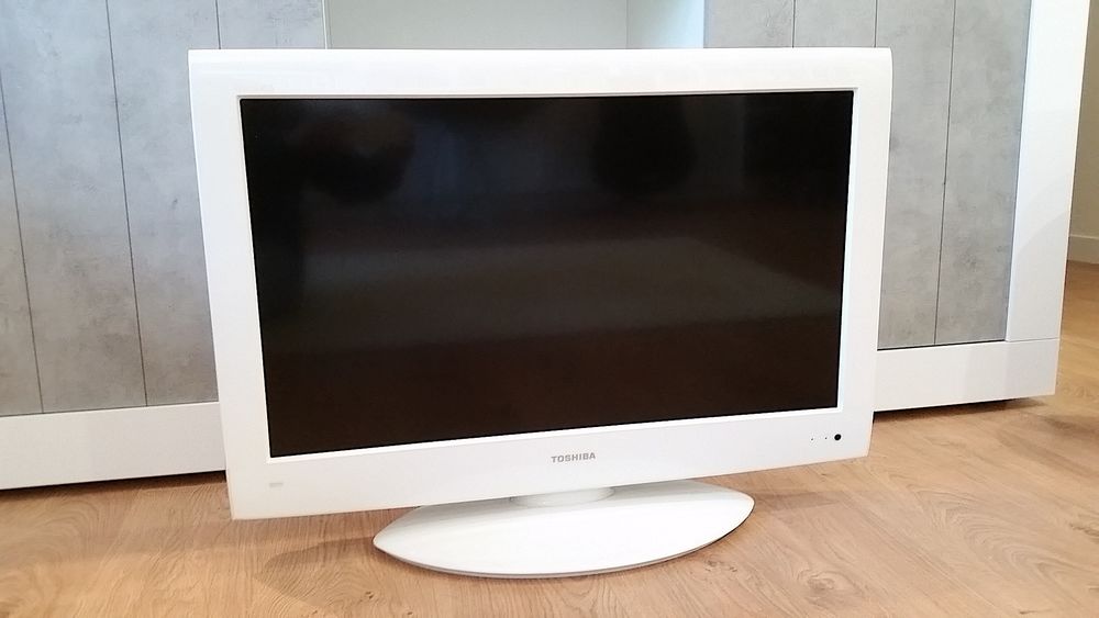 TV Toshiba 32AV734F 81 cm 100 Paris 18 (75)