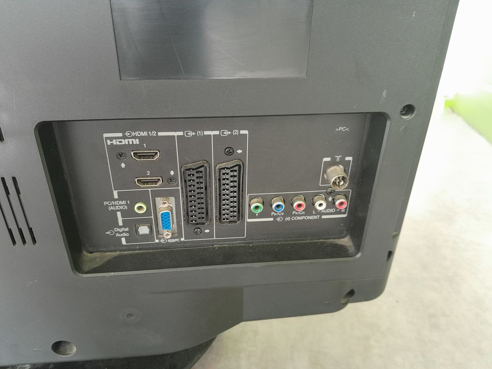 Tv toshiba 80 cm 160 Nancy (54)