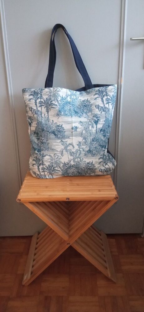 Tote bag panth�re
15 Saint-Chamond (42)