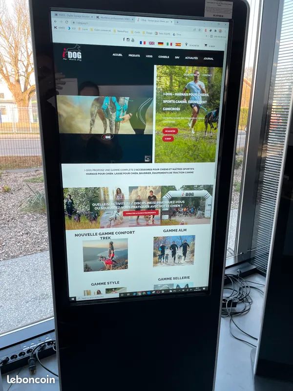 Totem vid�o 43  Full HD tactile 1900 Buis-les-Baronnies (26)