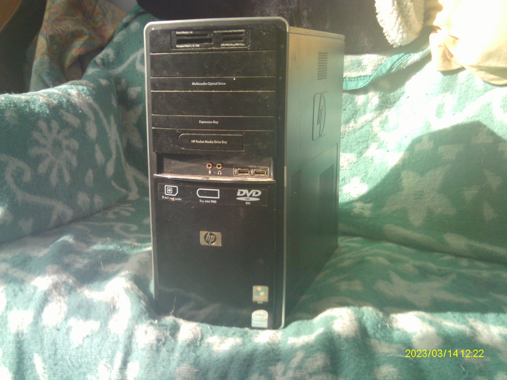 tour d'ordinateur compl�te 35 La Chapelaude (03)