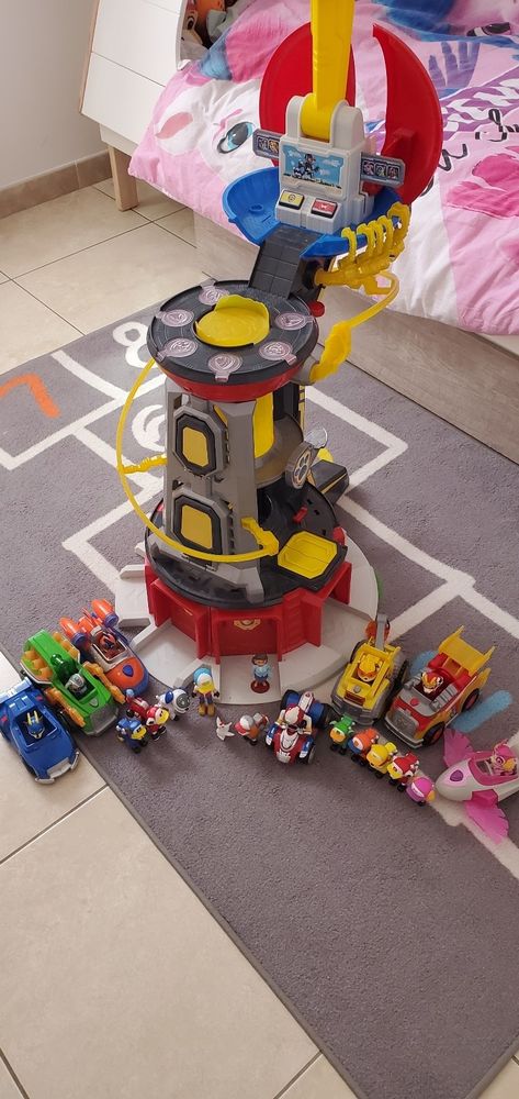 Lot tour Pat patrouille et v�hicules 150 La Calmette (30)