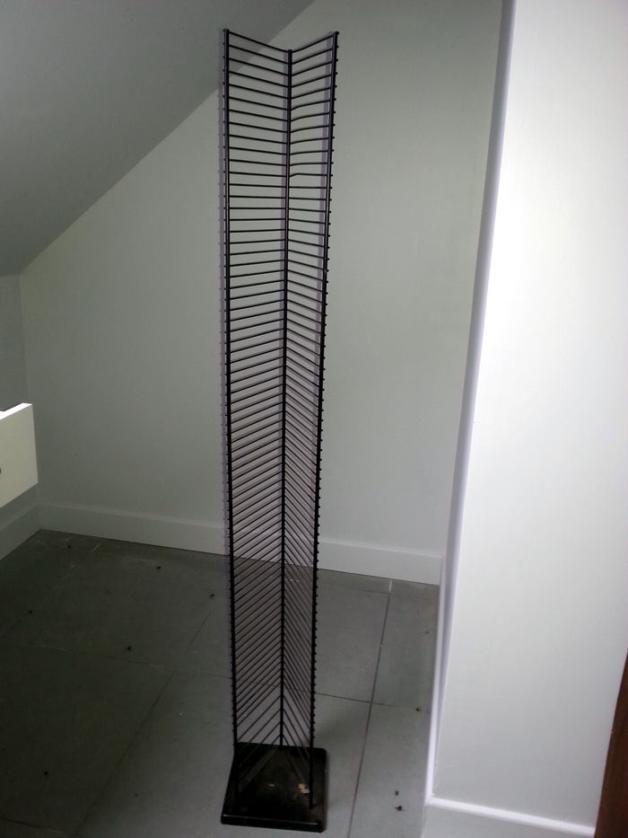 Tour pour rangement CD en fer Couleur noir 17 Tours (37)