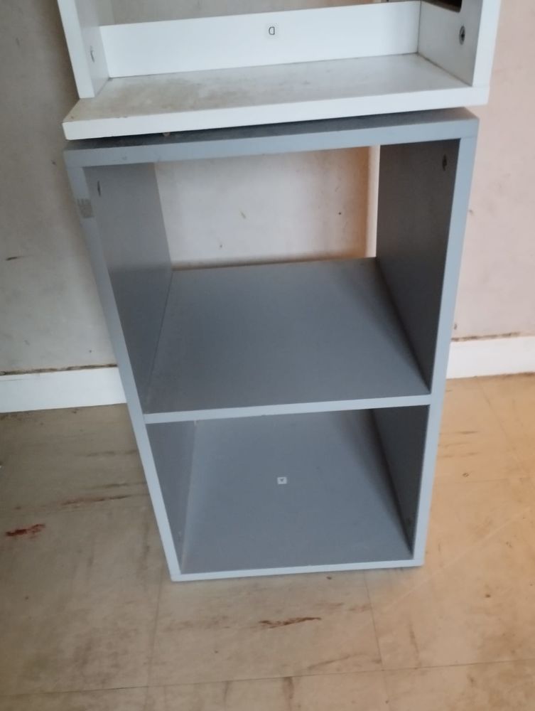 Tour de rangement tr�s bon �tat 50 Poitiers (86)