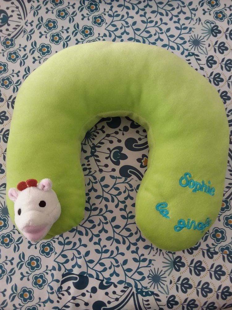 Tour de cou sophie la girafe 4 Faulx (54)