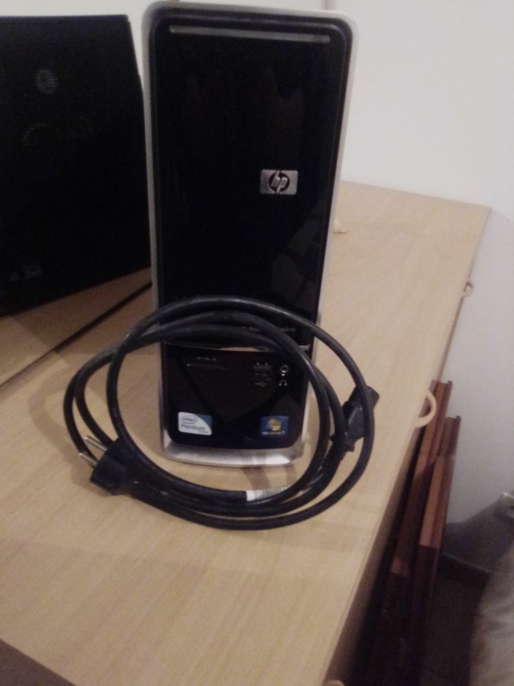 tour pc unit� centrale. 25 Ferri�res (17)