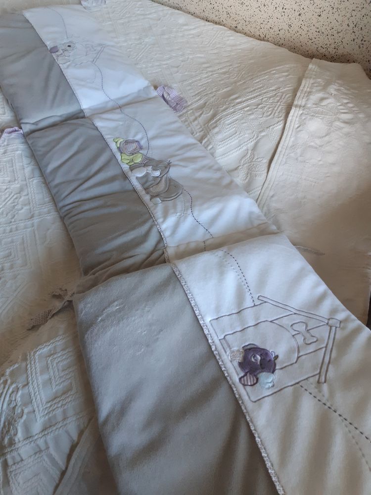 tour de lit velours 8 Nice (06)