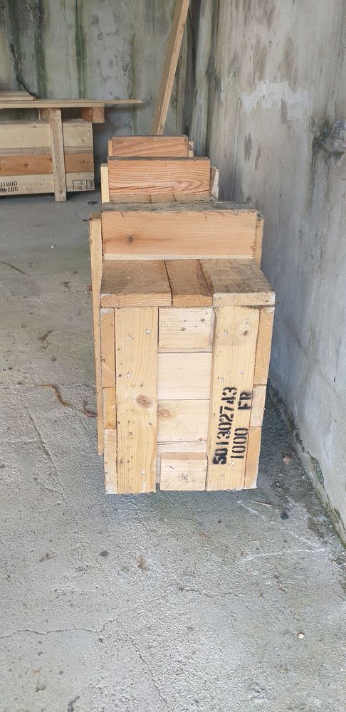 Tourets
2 caisse en bois pour jardinieres 310 Reims (51)