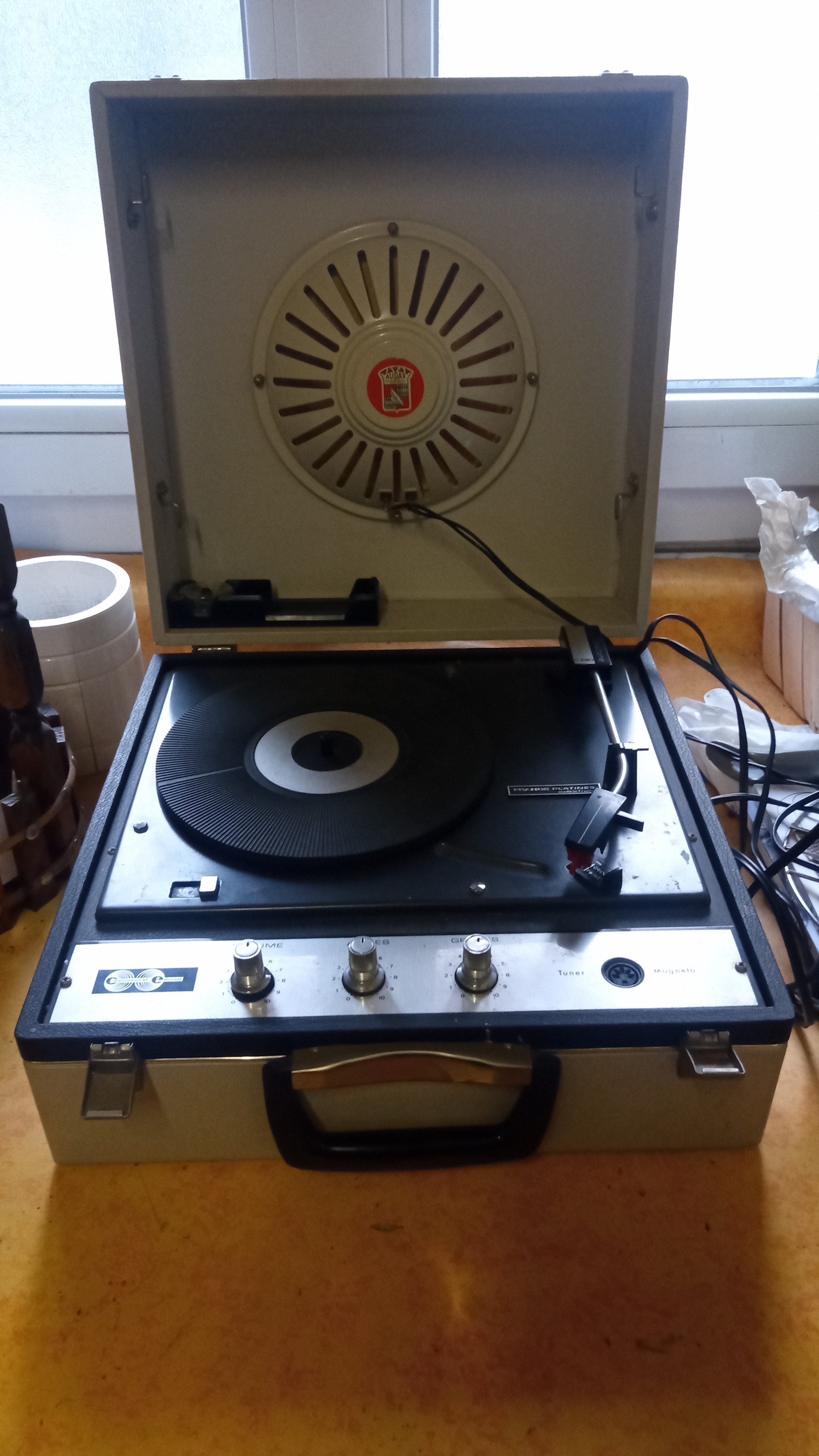 Tourne disque continental �dison 50 Dammartin-en-Go�le (77)