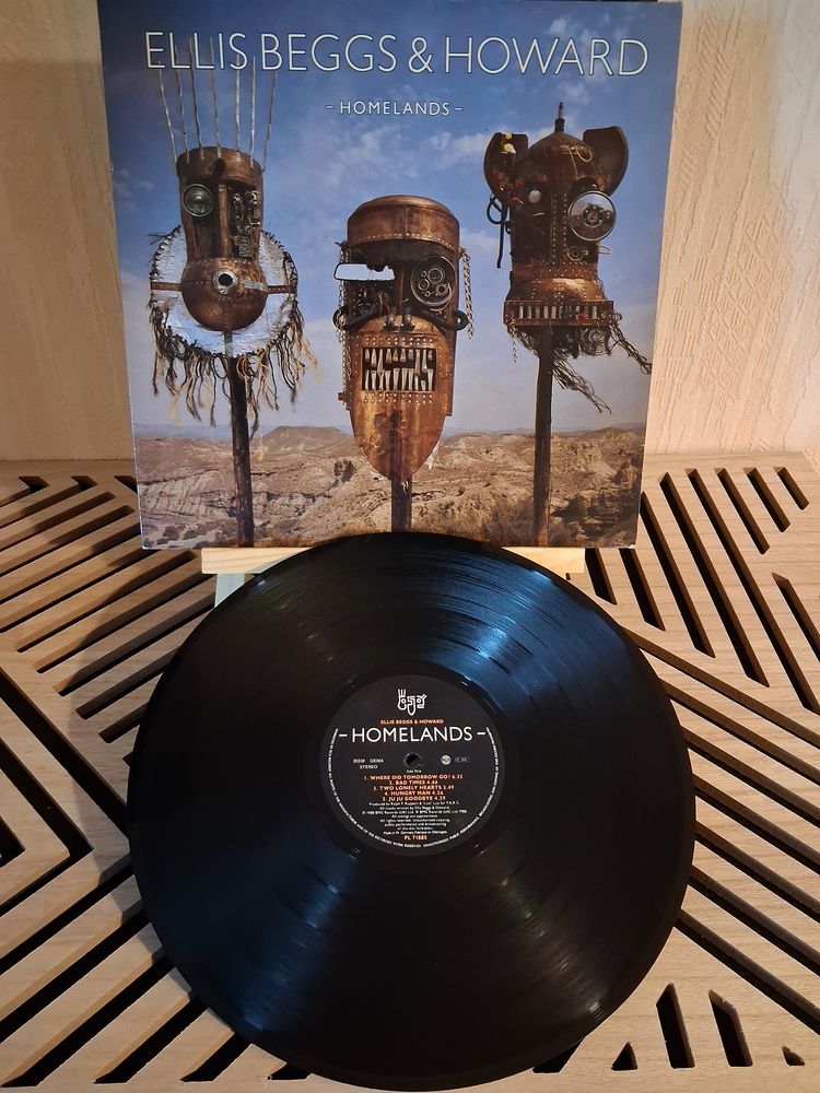 LP 33 TOURS Ellis Beggs & Howard 
Homelands
7 Blanquefort (33)