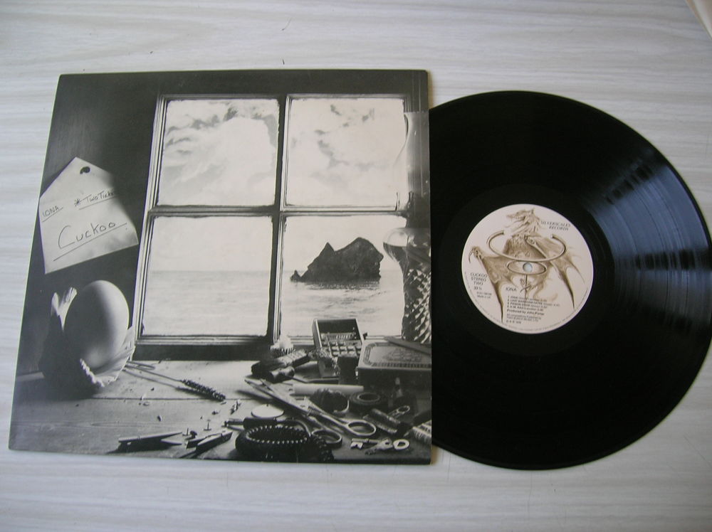 33 TOURS IONA Cuckoo 65 Nantes (44)