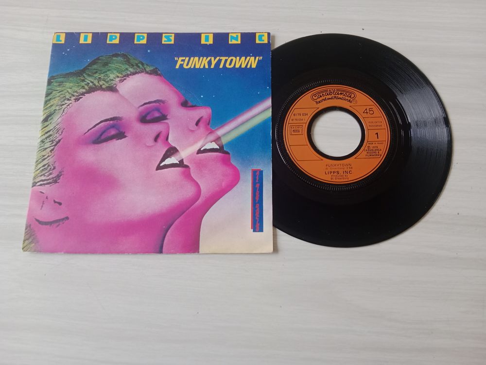 45 tours LIPPS INC Funky Town 16 Saint-Herblain (44)