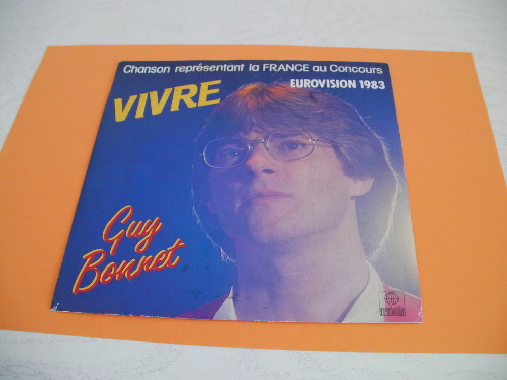 45 tours vinyle  VIVRE  et  DOLANNES MELODIE 
4 Saint-Etienne (42)