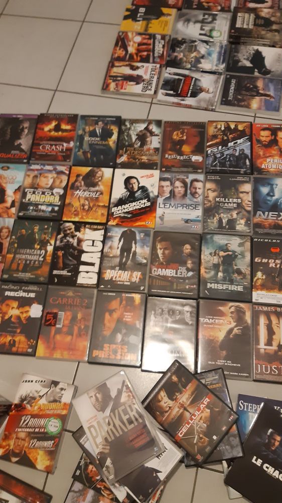 Lot DVD de 300 de tous genres dont certains sous blister 120 Lingolsheim (67)