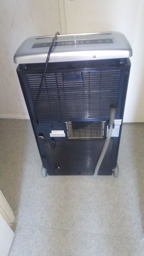 tout neuf.....
valeurs neuves 790 euros
reu prix a d�battre..
excellente affaires. 200 Limoges (87)