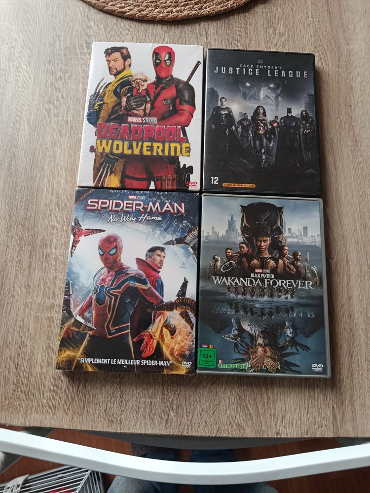 4 DVD tout neuf 10 Le Havre (76)