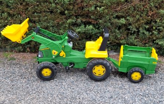 Tracteur � p�dales 110 Poitiers (86)