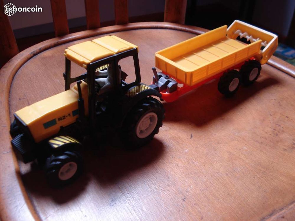 Tracteur et sa remorque 5 M�rignies (59)